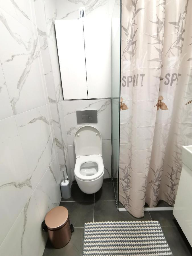 Stan Na Dan M Leilighet Novi Sad Eksteriør bilde
