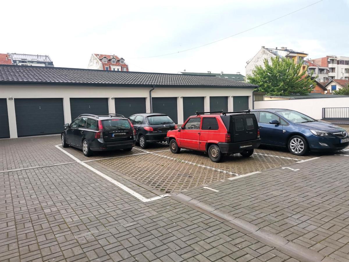 Stan Na Dan M Leilighet Novi Sad Eksteriør bilde